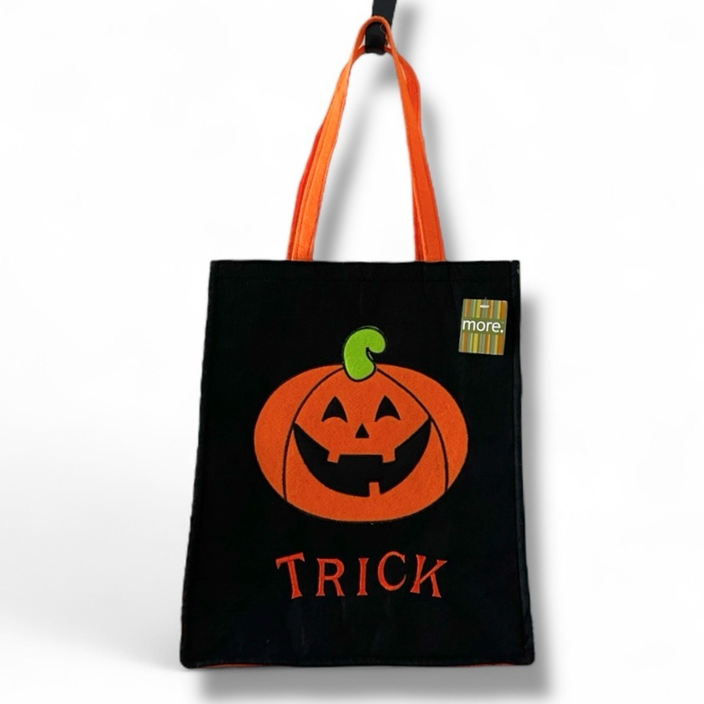 NWT Halloween Pumpkin Felt Trick-or-Treat Bag Black & Orange Jack O’Lantern Fall